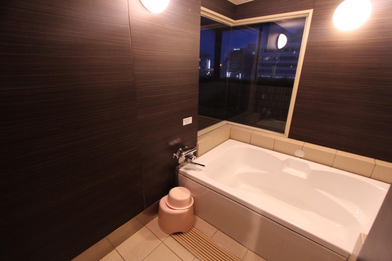 Lala Fleur (Adults Only) Hotel Осака Екстериор снимка