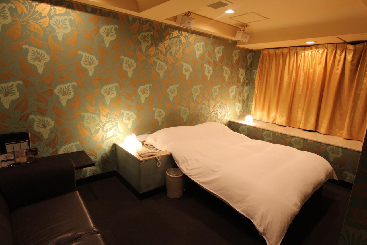 Lala Fleur (Adults Only) Hotel Осака Екстериор снимка